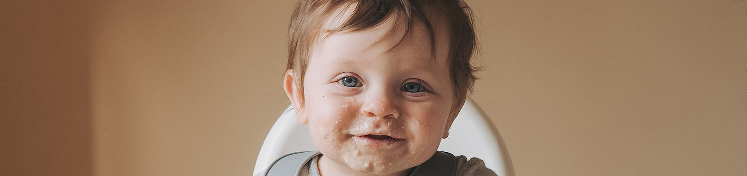 Feeding Your Baby Solid Foods ‒ Embracing the Mess