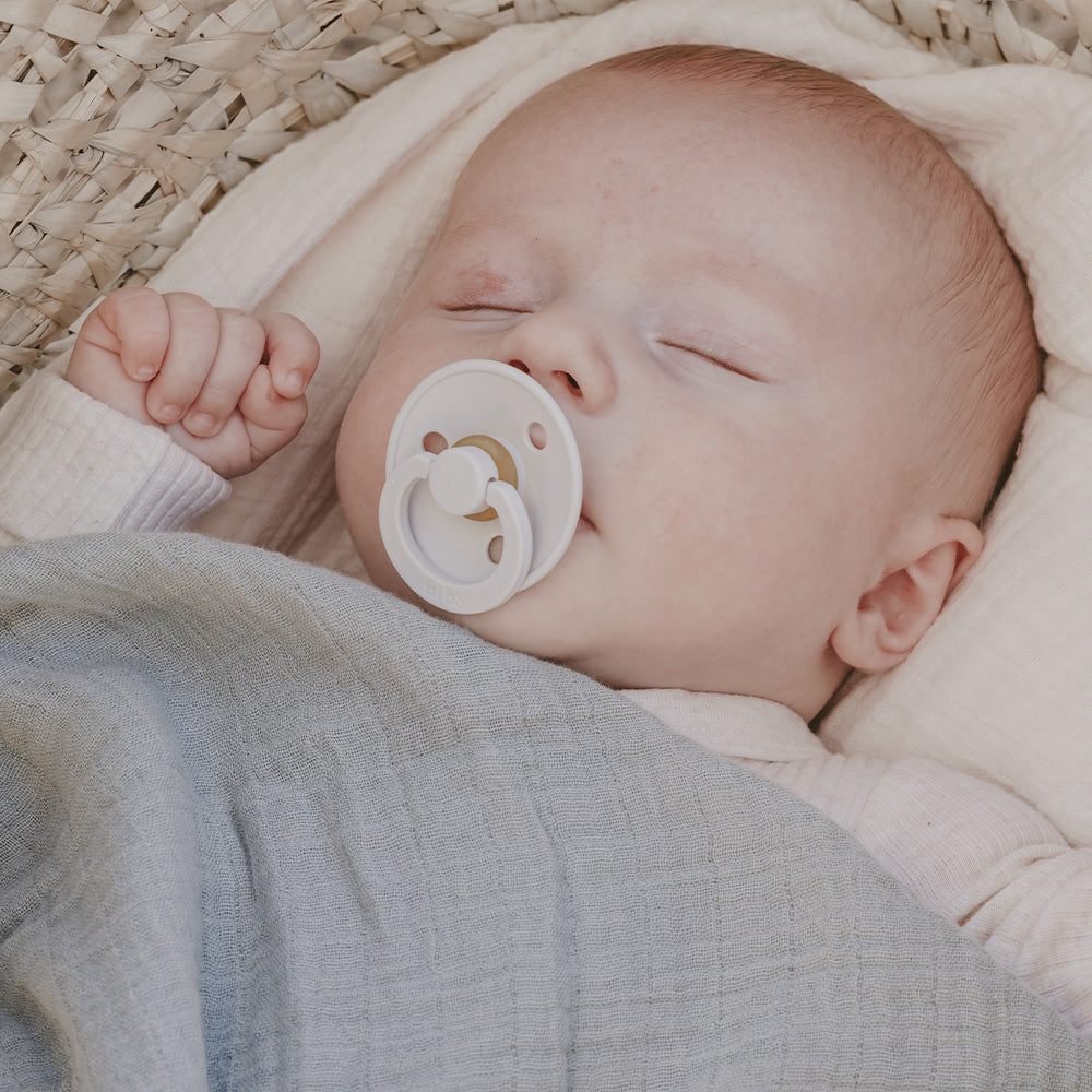 can a newborn sleep with a pacifier