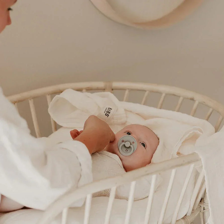 Petite Amélie Vloerkleed - Kinderkamer - ⌀120 cm - 100% Katoen - Gebroken wit Petite Amélie Vloerkleed - Kinderkamer - ⌀120 cm - 100% Katoen - Gebroken wit